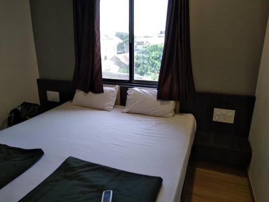 Hotel Devang Дварка Екстер'єр фото